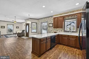 256 Cliffside Dr, Edinburg, VA 22824 - Photo 34