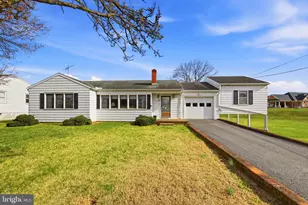 1081 Hisey Ave, Woodstock, VA 22664 - Photo 2