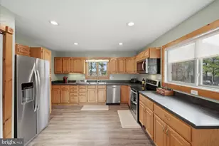 325 Fox Ridge Dr, Strasburg, VA 22657 - Photo 16