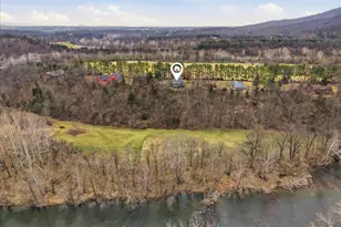 325 Fox Ridge Dr, Strasburg, VA 22657 - Photo 2