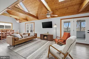 325 Fox Ridge Dr, Strasburg, VA 22657 - Photo 8