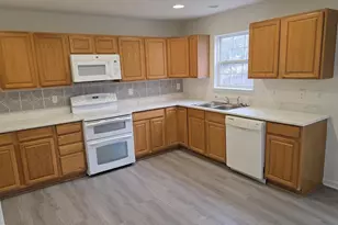 612 Pendleton Ln, Strasburg, VA 22657 - Photo 6