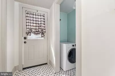 29674 Old Valley Pike, Strasburg, VA 22657 - Photo 6