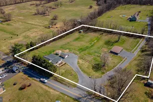 798 Turkey Knob Rd, Quicksburg, VA 22847 - Photo 2