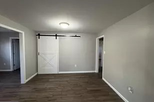 156 N Funk St, Strasburg, VA 22657 - Photo 10