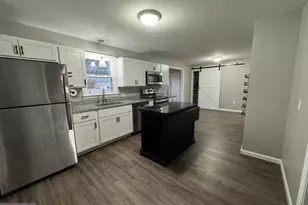 156 N Funk St, Strasburg, VA 22657 - Photo 12