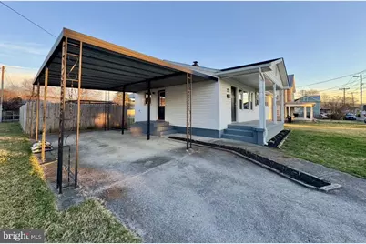 156 N Funk Street, Strasburg, VA 22657 - Photo 2