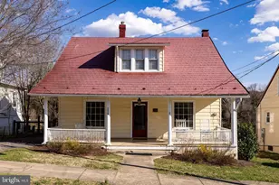 224 N Church St, Woodstock, VA 22664 - Photo 1