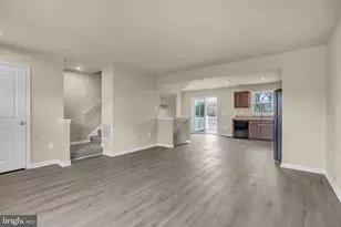 307 Williams St, Strasburg, VA 22657 - Photo 8