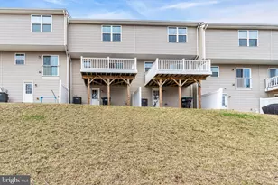 307 Williams St, Strasburg, VA 22657 - Photo 6