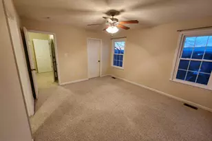 407 Stonewall St, Strasburg, VA 22657 - Photo 32