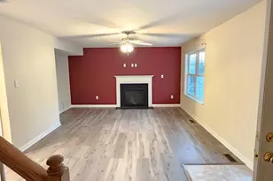 407 Stonewall St, Strasburg, VA 22657 - Photo 4