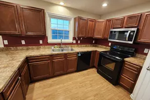 407 Stonewall St, Strasburg, VA 22657 - Photo 6