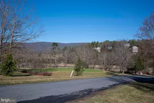 1814 Fairway, Basye, VA 22810 - Photo 4