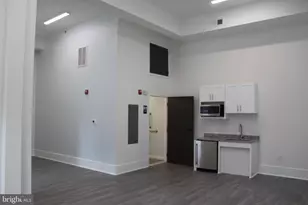 114 W Court St, Woodstock, VA 22664 - Photo 1