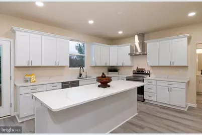 211 Princess Caroline Court, Edinburg, VA 22824 - Photo 12