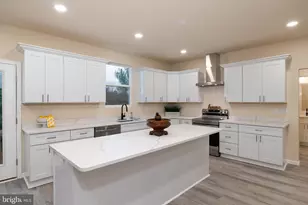 211 Princess Caroline Ct, Edinburg, VA 22824 - Photo 12