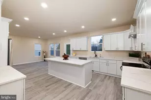 211 Princess Caroline Ct, Edinburg, VA 22824 - Photo 10