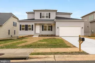 211 Princess Caroline Ct, Edinburg, VA 22824 - Photo 2