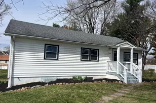 5233 Boxwood Dr, Mount Jackson, VA 22842 - Photo 1