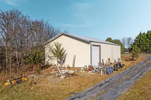 2760 Riverview Dr, Toms Brook, VA 22660 - Photo 60