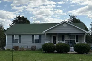 218 Baer Oak Dr, Maurertown, VA 22644 - Photo 1