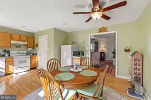 218 Baer Oak Dr, Maurertown, VA 22644 - Photo 10