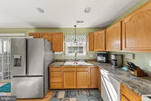 218 Baer Oak Dr, Maurertown, VA 22644 - Photo 12