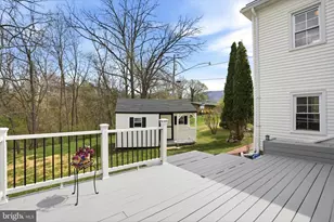 130 N High St, Edinburg, VA 22824 - Photo 28