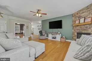 257 Hunter Rd, Maurertown, VA 22644 - Photo 12