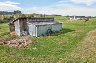 363 Davis Ln, New Market, VA 22844 - Photo 8