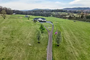 363 Davis Ln, New Market, VA 22844 - Photo 16