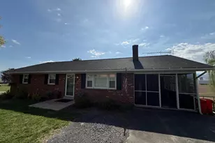 5092 Dogwood Dr, Mount Jackson, VA 22842 - Photo 1