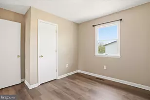 906 Hill Top Dr, Woodstock, VA 22664 - Photo 14