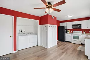 906 Hill Top Dr, Woodstock, VA 22664 - Photo 8