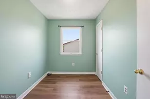 906 Hill Top Dr, Woodstock, VA 22664 - Photo 18