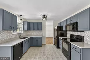 245 Baer Oak Dr, Maurertown, VA 22644 - Photo 14