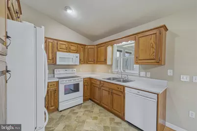 515 Hollingsworth Road, Woodstock, VA 22664 - Photo 6