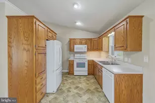 515 Hollingsworth Rd, Woodstock, VA 22664 - Photo 4