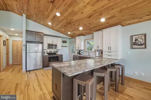 85 Pickett, Basye, VA 22810 - Photo 14