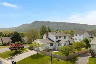 590 Fulton Dr, Strasburg, VA 22657 - Photo 2