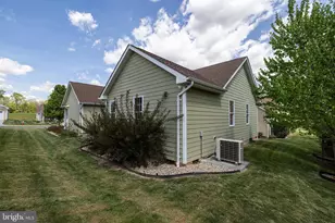 1017 Sun Poppy Ct, Woodstock, VA 22664 - Photo 34