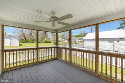 394 W King Street, Strasburg, VA 22657 - Photo 12