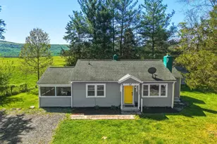 48 Bowman Ln, Fort Valley, VA 22652 - Photo 2
