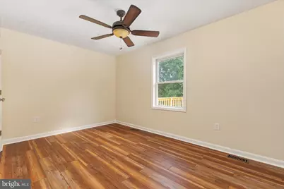 329 Wise Avenue, Strasburg, VA 22657 - Photo 14