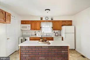 277 Miller Dr, Strasburg, VA 22657 - Photo 4