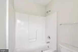 577 Ash St, Strasburg, VA 22657 - Photo 12