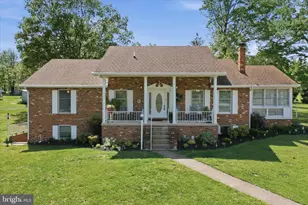2123 Back Rd, Woodstock, VA 22664 - Photo 2