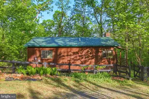 816 Hilltop Ln, Mount Jackson, VA 22842 - Photo 2