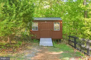 816 Hilltop Ln, Mount Jackson, VA 22842 - Photo 6